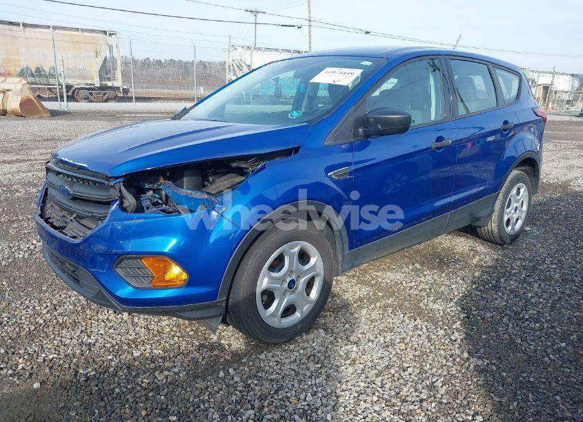 Photo 2 of 2019 Ford Escape S (VIN 1FMCU0F70KUC44874)