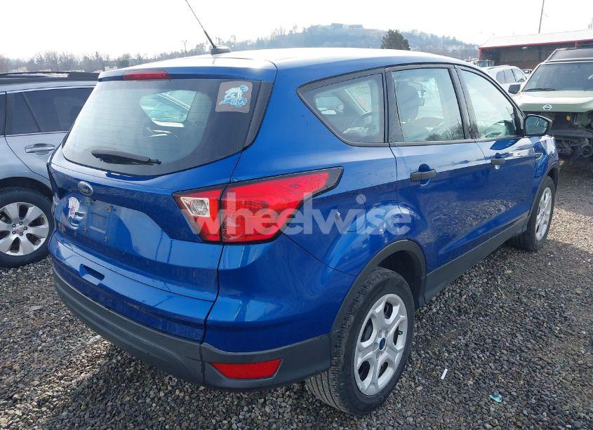 Photo 4 of 2019 Ford Escape S (VIN 1FMCU0F70KUC44874)