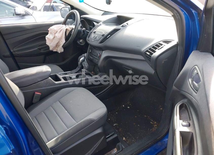 Photo 5 of 2019 Ford Escape S (VIN 1FMCU0F70KUC44874)