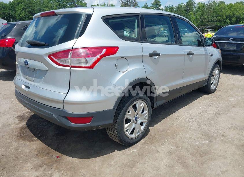 Photo 4 of 2013 Ford Escape S (VIN 1FMCU0F71DUA11217)