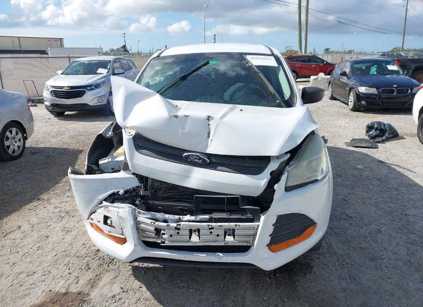 Photo 12 of 2013 Ford Escape S (VIN 1FMCU0F71DUA23433)