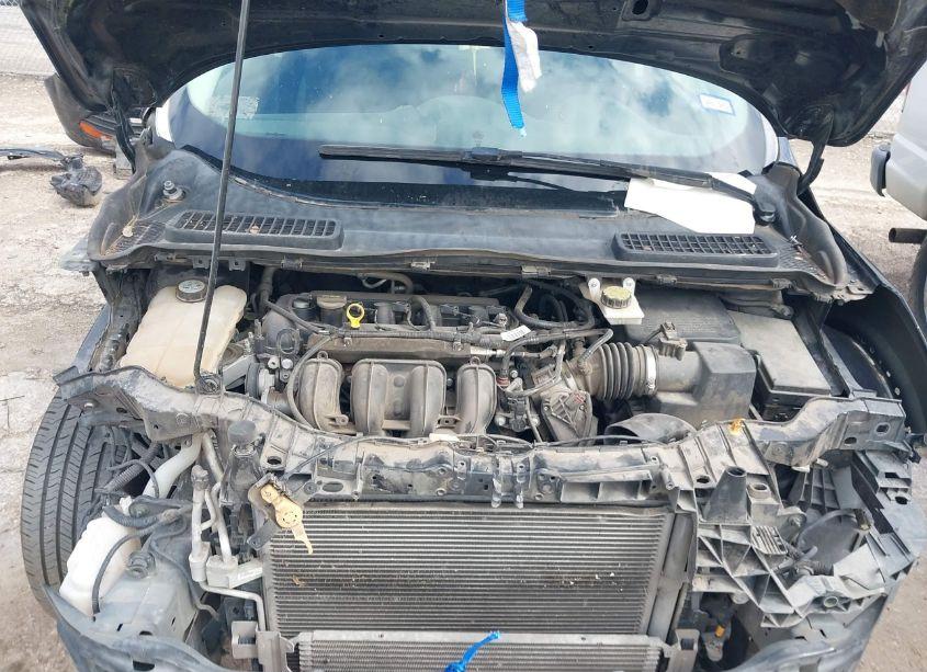 Photo 10 of 2013 Ford Escape S (VIN 1FMCU0F71DUB25735)