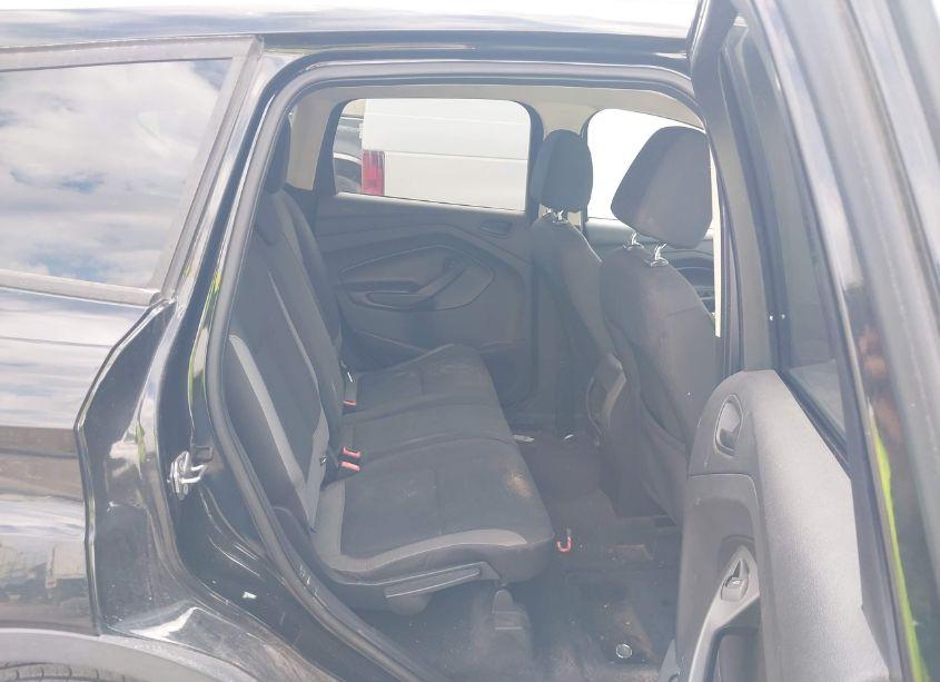 Photo 8 of 2013 Ford Escape S (VIN 1FMCU0F71DUB25735)