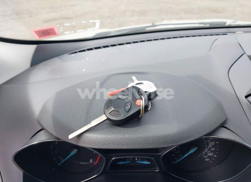 Photo 11 of 2013 Ford Escape S (VIN 1FMCU0F71DUB59206)