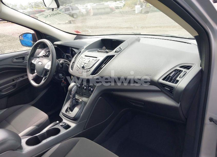 Photo 5 of 2013 Ford Escape S (VIN 1FMCU0F71DUB59206)