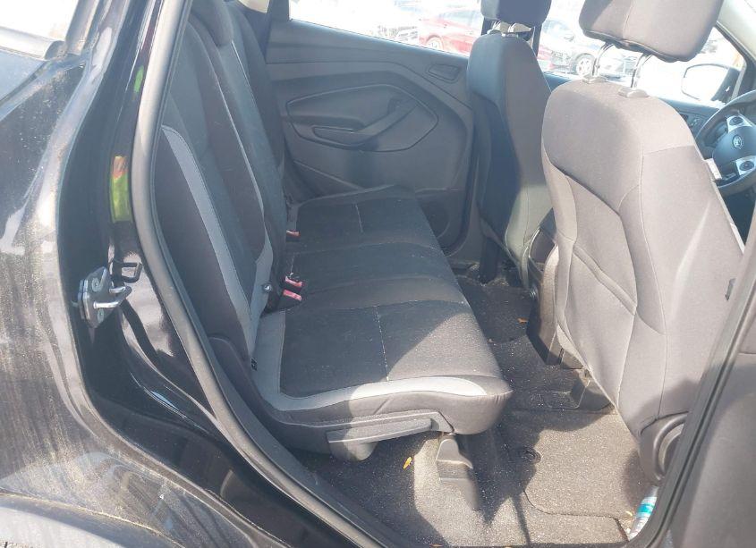 Photo 8 of 2013 Ford Escape S (VIN 1FMCU0F71DUB89290)