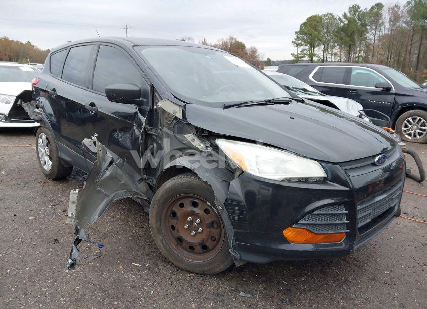 2013 Ford Escape S (VIN 1FMCU0F71DUC67387) main photo