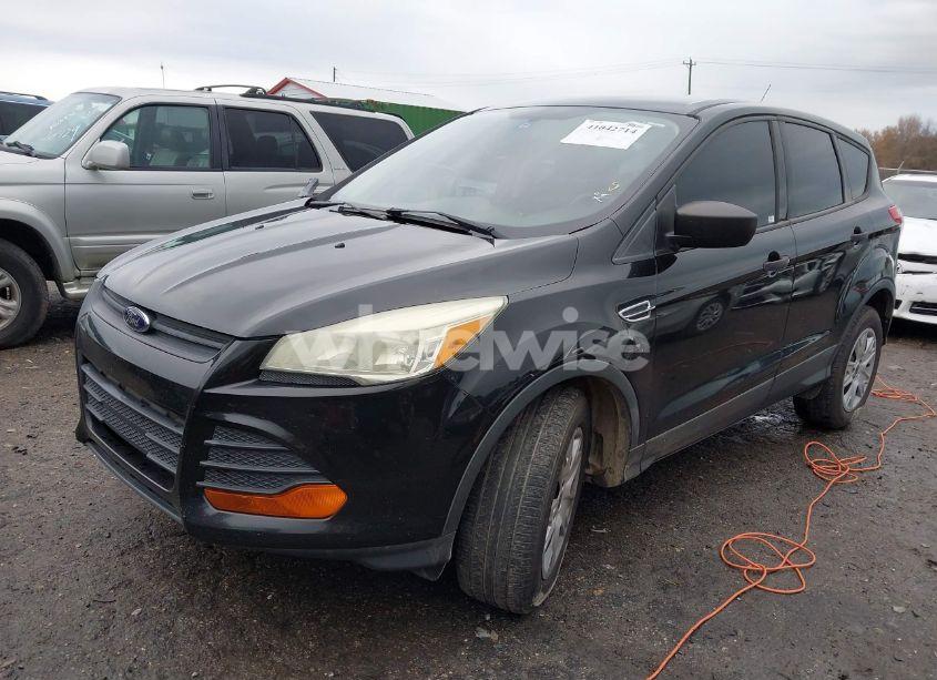 Photo 2 of 2013 Ford Escape S (VIN 1FMCU0F71DUC67387)