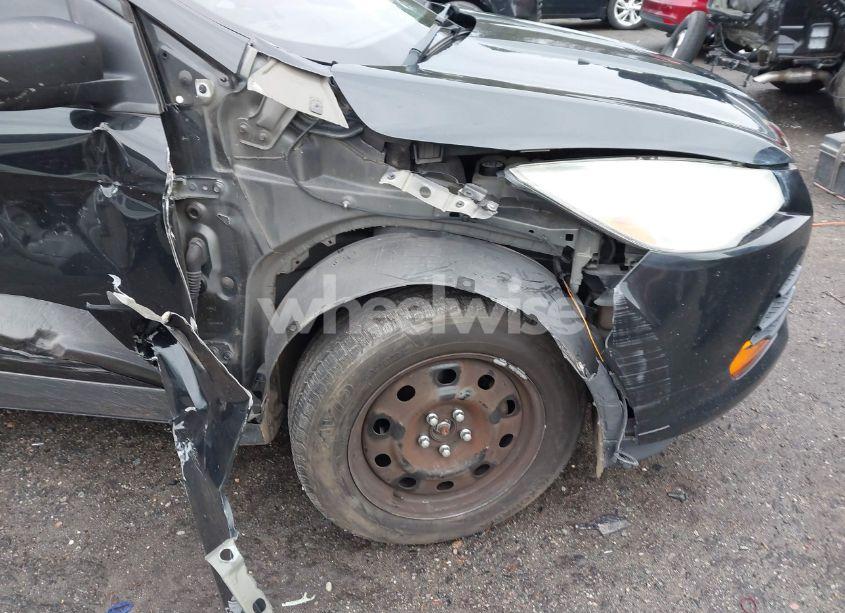 Photo 6 of 2013 Ford Escape S (VIN 1FMCU0F71DUC67387)