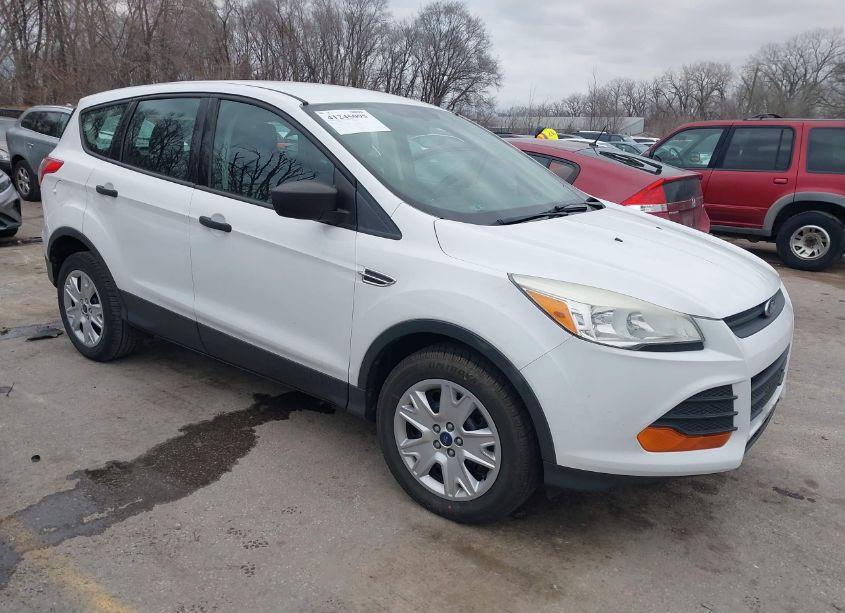 2013 Ford Escape S (VIN 1FMCU0F71DUC71200) main photo