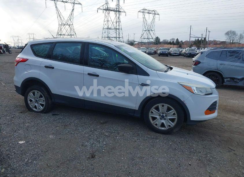 2014 Ford Escape S (VIN 1FMCU0F71EUA09968) main photo