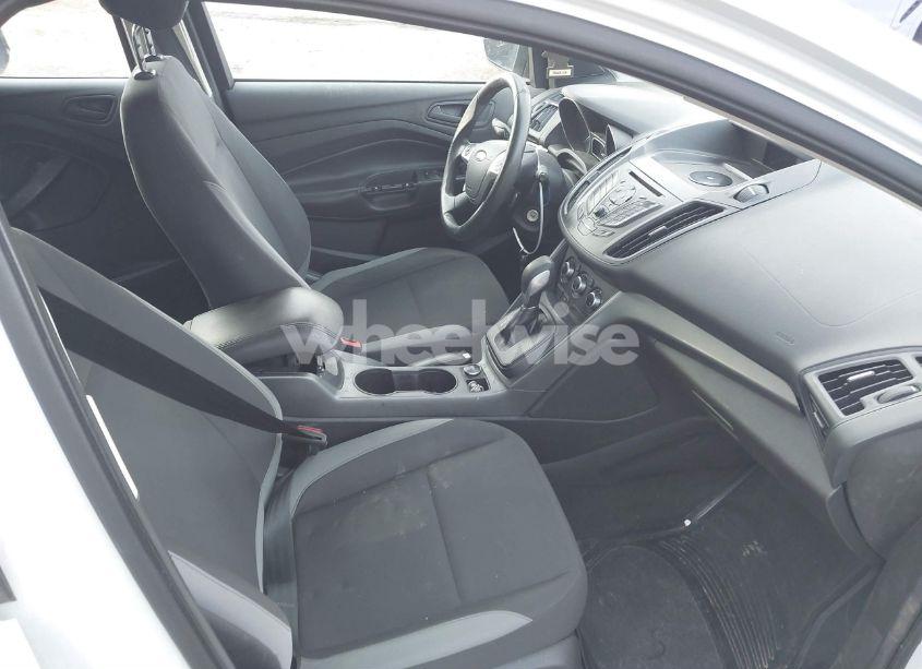 Photo 5 of 2014 Ford Escape S (VIN 1FMCU0F71EUA09968)