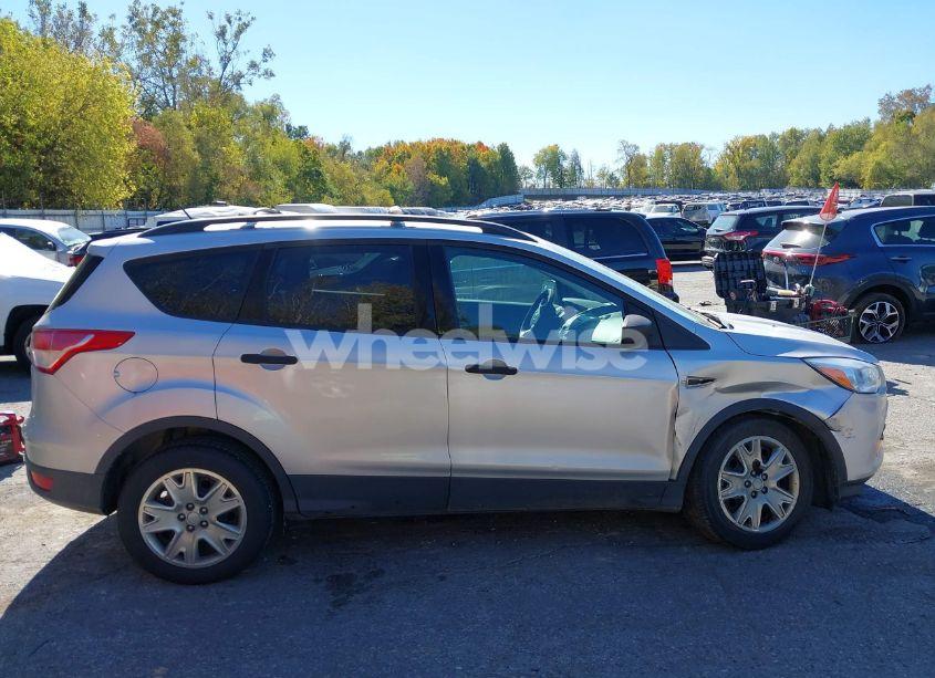 Photo 13 of 2014 Ford Escape S (VIN 1FMCU0F71EUC10320)