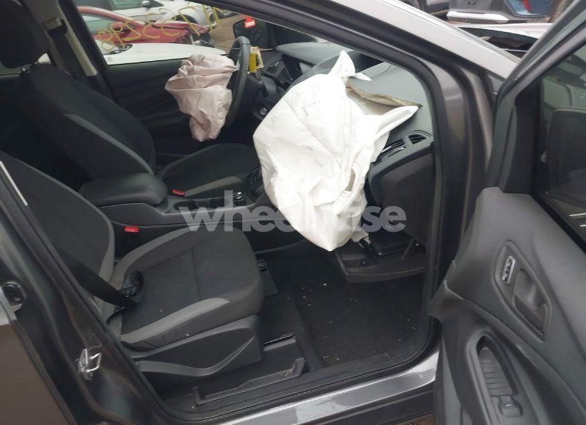 Photo 5 of 2014 Ford Escape S (VIN 1FMCU0F71EUC35203)