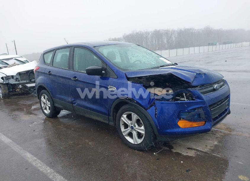 2014 Ford Escape S (VIN 1FMCU0F71EUD17108) main photo