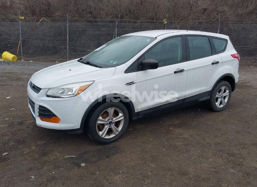 Photo 2 of 2014 Ford Escape S (VIN 1FMCU0F71EUE06225)