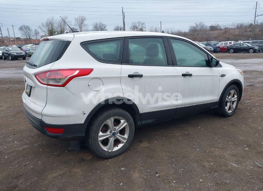 Photo 4 of 2014 Ford Escape S (VIN 1FMCU0F71EUE06225)