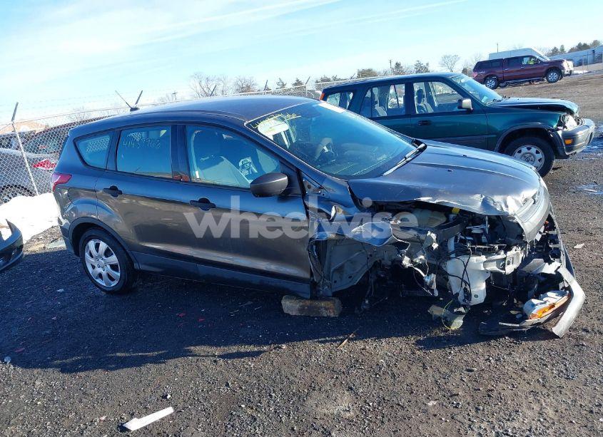 Photo 14 of 2015 Ford Escape S (VIN 1FMCU0F71FUB25673)