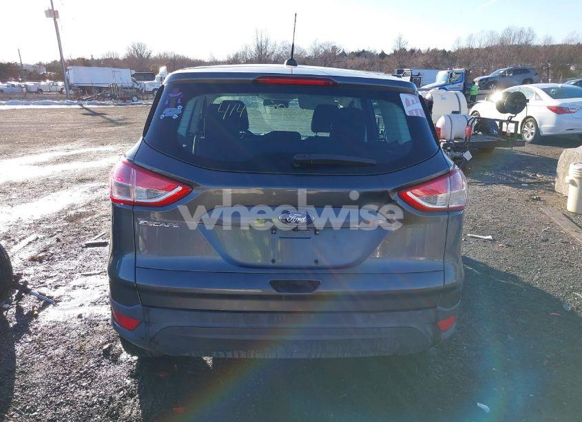 Photo 17 of 2015 Ford Escape S (VIN 1FMCU0F71FUB25673)