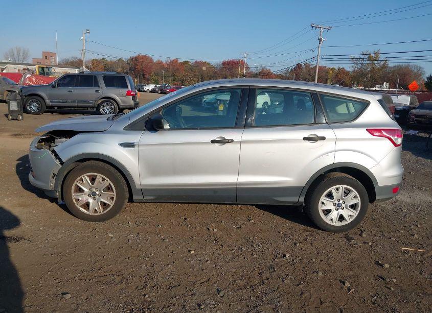 Photo 15 of 2015 Ford Escape S (VIN 1FMCU0F71FUB54087)