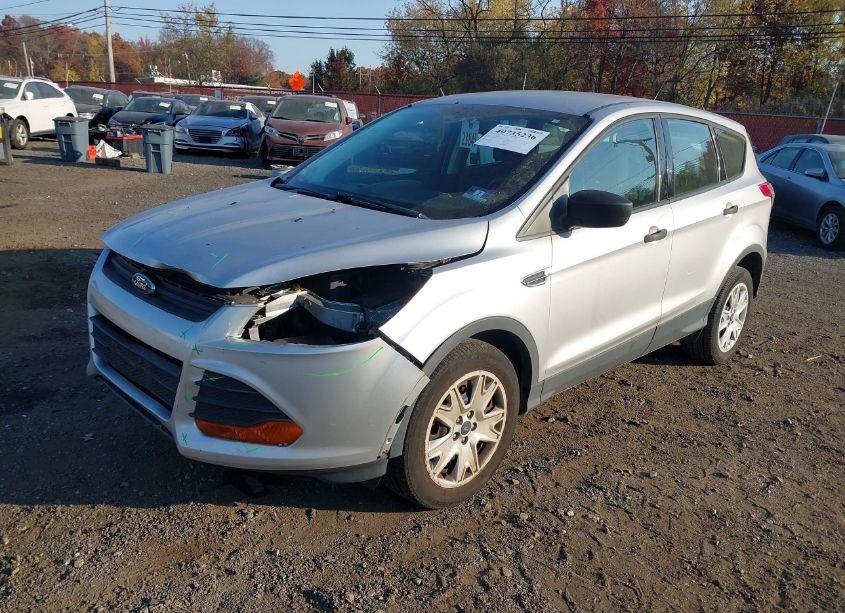Photo 2 of 2015 Ford Escape S (VIN 1FMCU0F71FUB54087)
