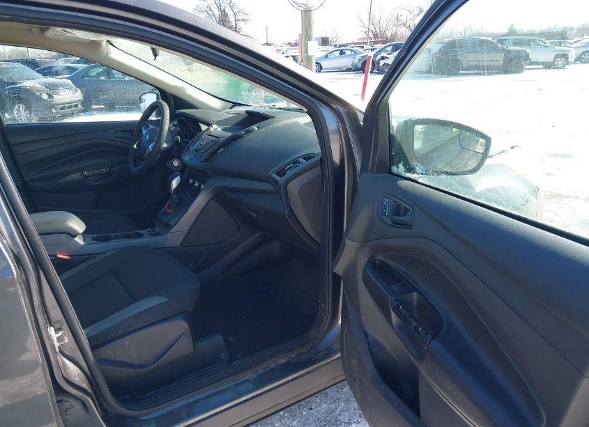 Photo 5 of 2015 Ford Escape S (VIN 1FMCU0F71FUB89907)