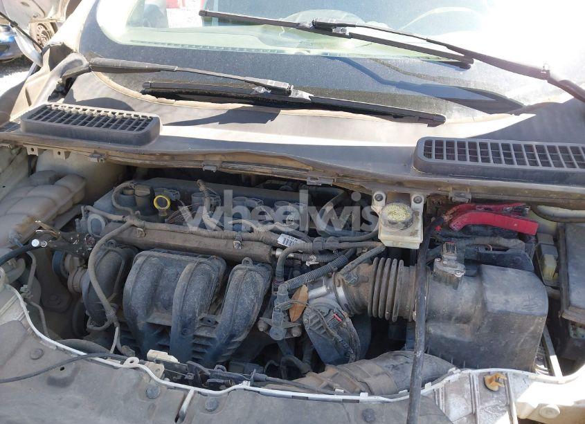 Photo 10 of 2015 Ford Escape S (VIN 1FMCU0F71FUC32271)