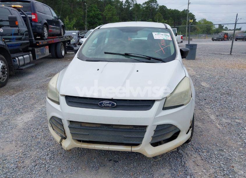 Photo 6 of 2015 Ford Escape S (VIN 1FMCU0F71FUC32271)