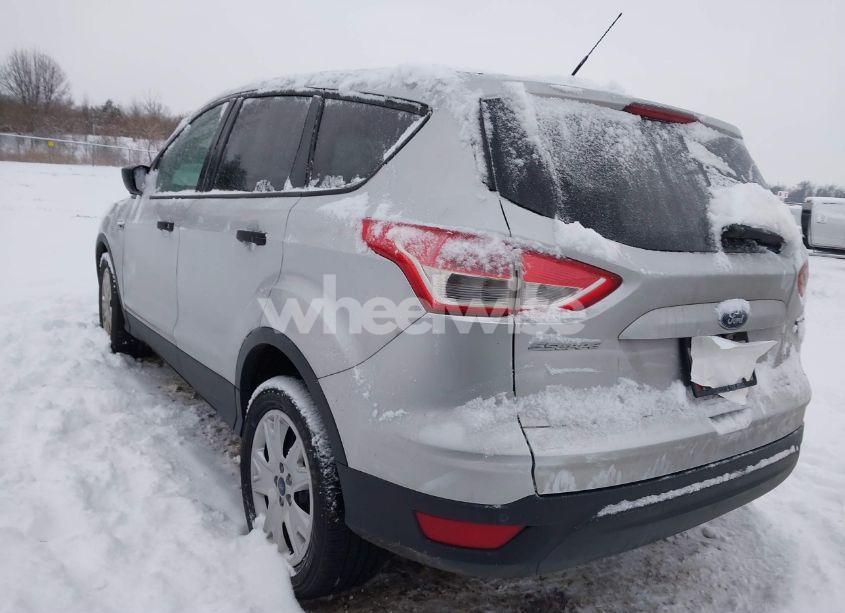 Photo 3 of 2015 Ford Escape S (VIN 1FMCU0F71FUC82913)