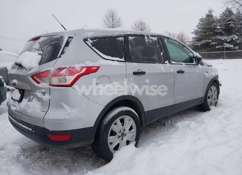 Photo 4 of 2015 Ford Escape S (VIN 1FMCU0F71FUC82913)