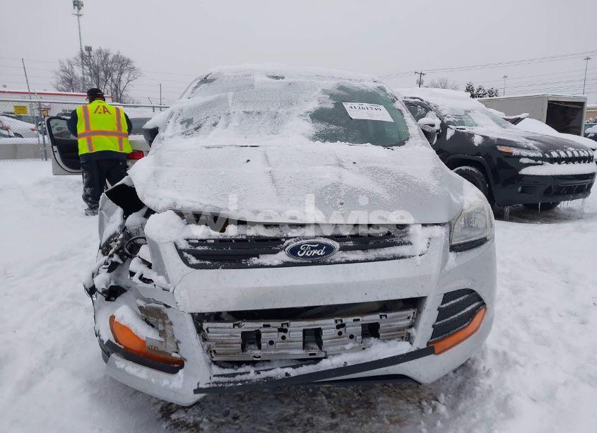 Photo 6 of 2015 Ford Escape S (VIN 1FMCU0F71FUC82913)