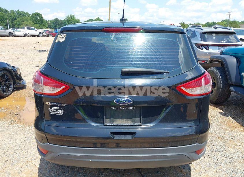 Photo 16 of 2016 Ford Escape S (VIN 1FMCU0F71GUA73141)