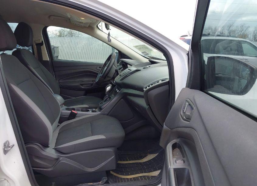 Photo 5 of 2016 Ford Escape S (VIN 1FMCU0F71GUB40188)