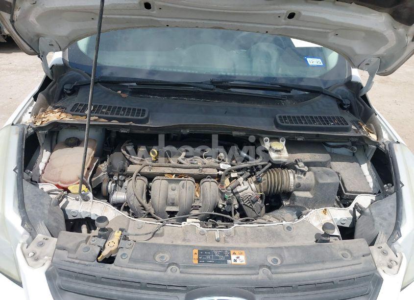 Photo 10 of 2016 Ford Escape S (VIN 1FMCU0F71GUB58156)