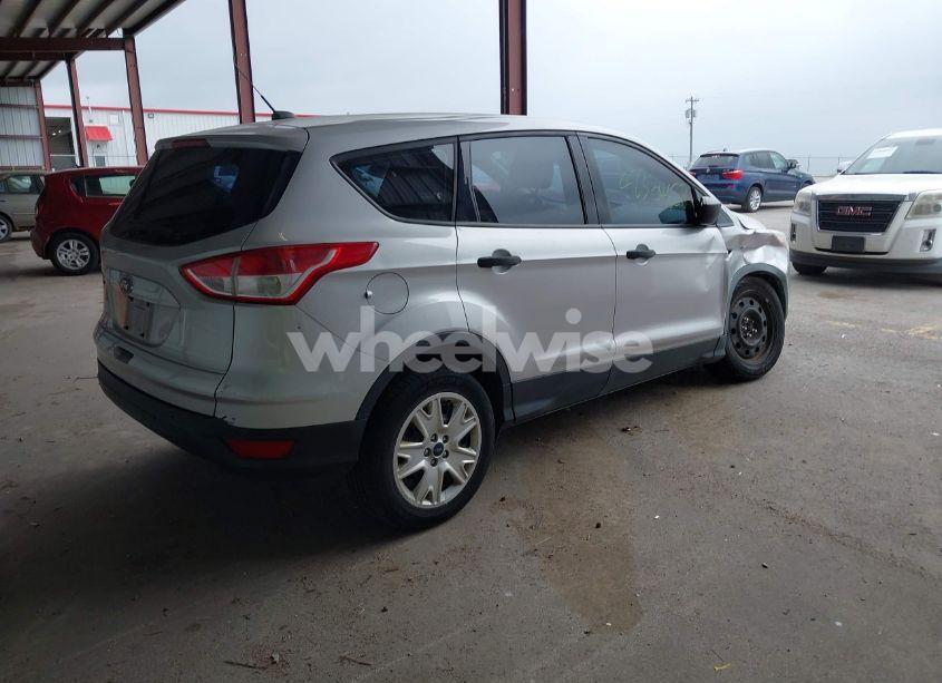 Photo 4 of 2016 Ford Escape S (VIN 1FMCU0F71GUC42171)
