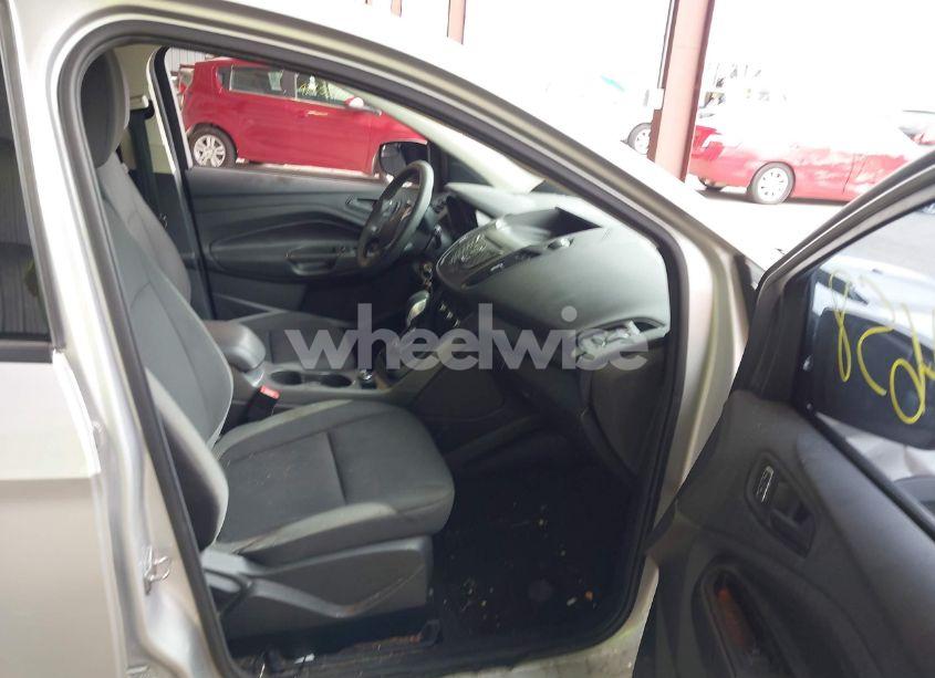 Photo 5 of 2016 Ford Escape S (VIN 1FMCU0F71GUC42171)