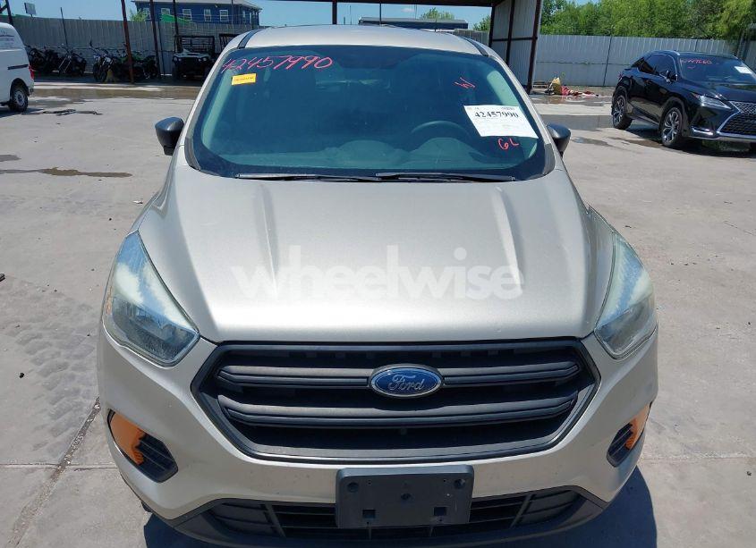 Photo 6 of 2017 Ford Escape S (VIN 1FMCU0F71HUA80494)