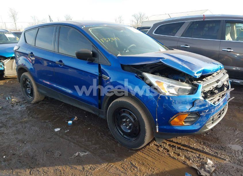 2017 Ford Escape S (VIN 1FMCU0F71HUD82786) main photo