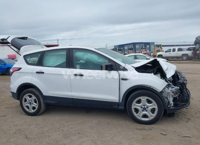 Photo 13 of 2017 Ford Escape S (VIN 1FMCU0F71HUE01868)