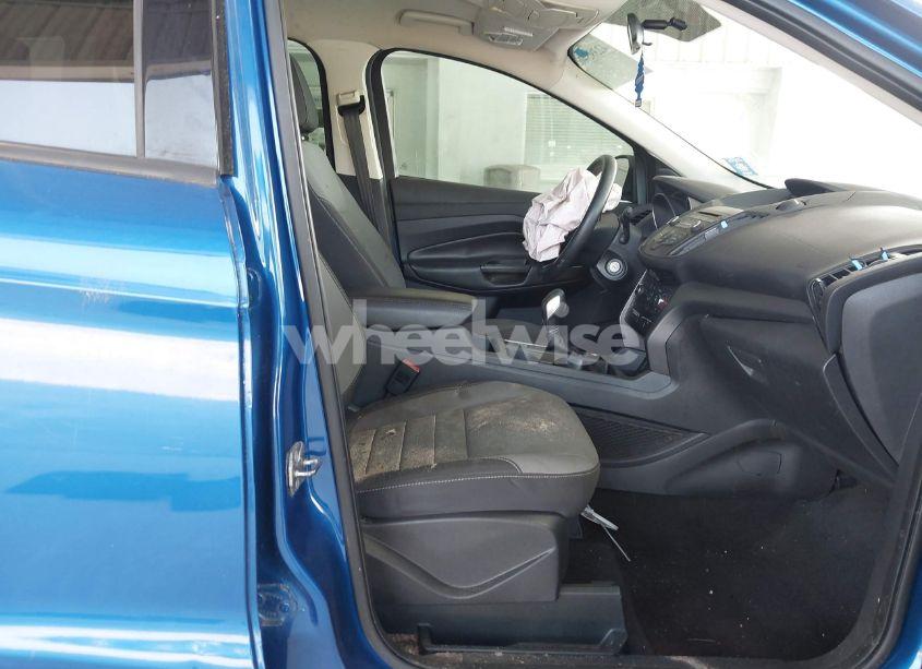 Photo 5 of 2017 Ford Escape S (VIN 1FMCU0F71HUE86078)