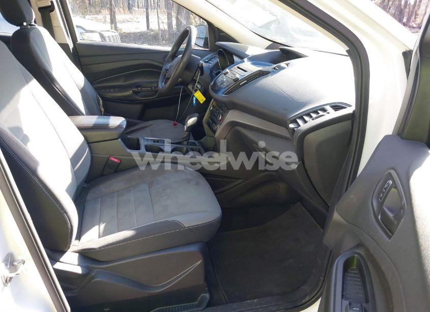 Photo 5 of 2018 Ford Escape S (VIN 1FMCU0F71JUA17689)