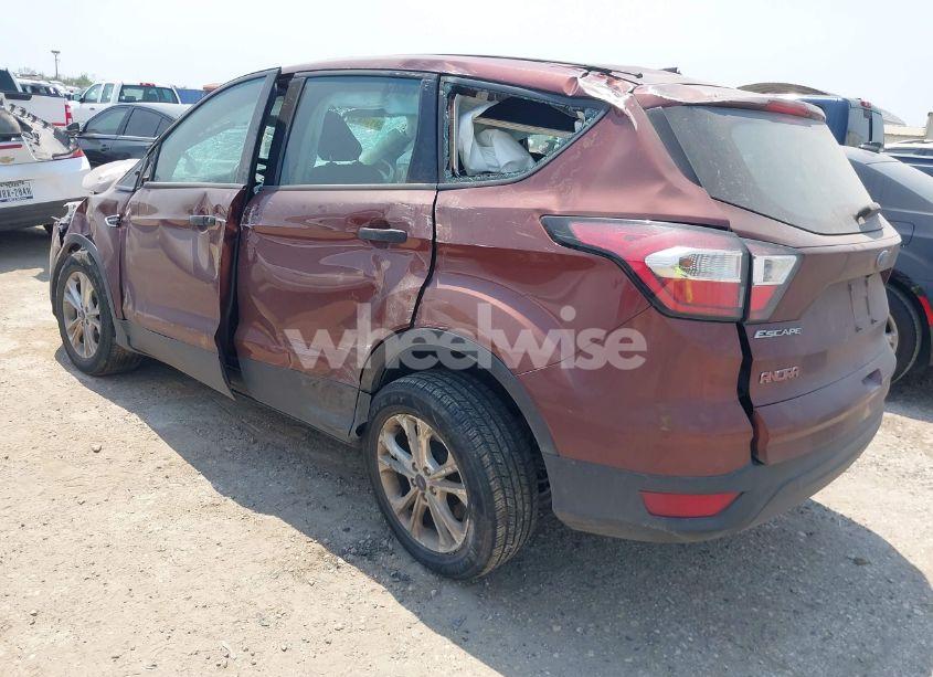 Photo 3 of 2018 Ford Escape S (VIN 1FMCU0F71JUA22682)