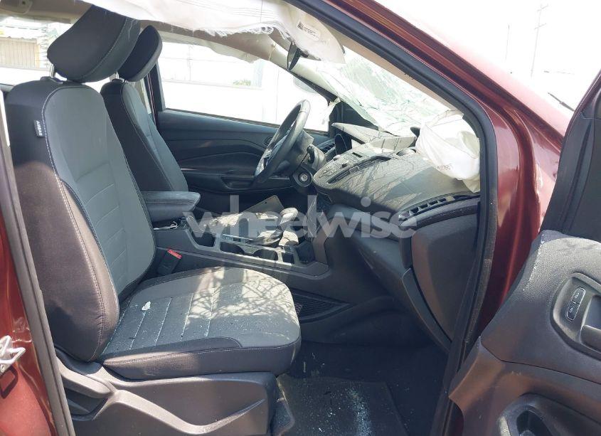 Photo 5 of 2018 Ford Escape S (VIN 1FMCU0F71JUA22682)