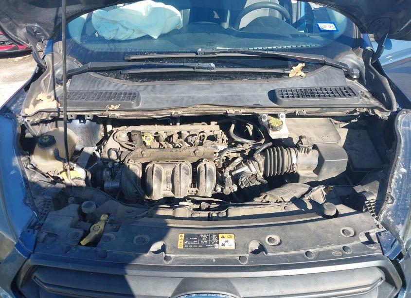 Photo 10 of 2018 Ford Escape S (VIN 1FMCU0F71JUA53981)