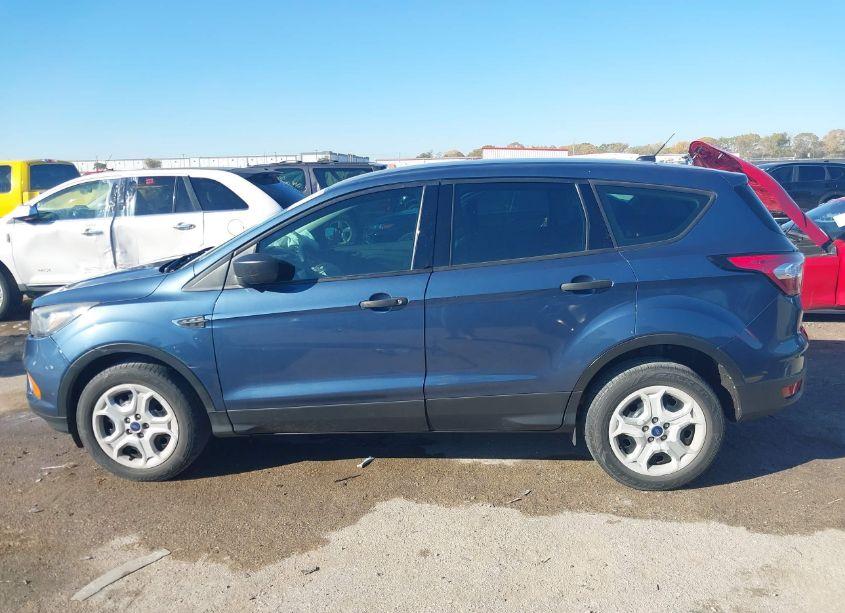 Photo 14 of 2018 Ford Escape S (VIN 1FMCU0F71JUA53981)
