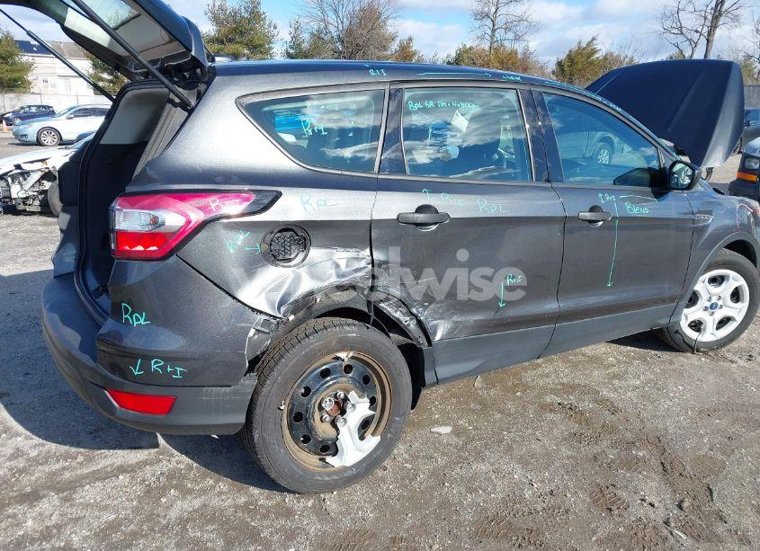 Photo 6 of 2018 Ford Escape S (VIN 1FMCU0F71JUC94231)