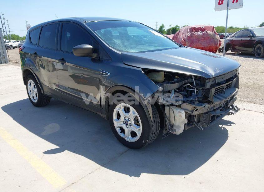 2019 Ford Escape S (VIN 1FMCU0F71KUA24479) main photo