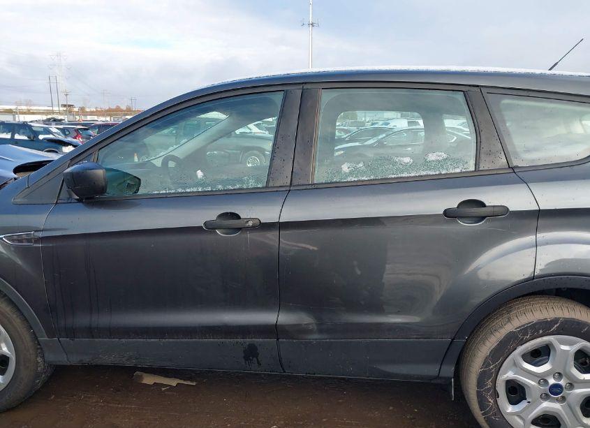 Photo 15 of 2019 Ford Escape S (VIN 1FMCU0F71KUB23948)