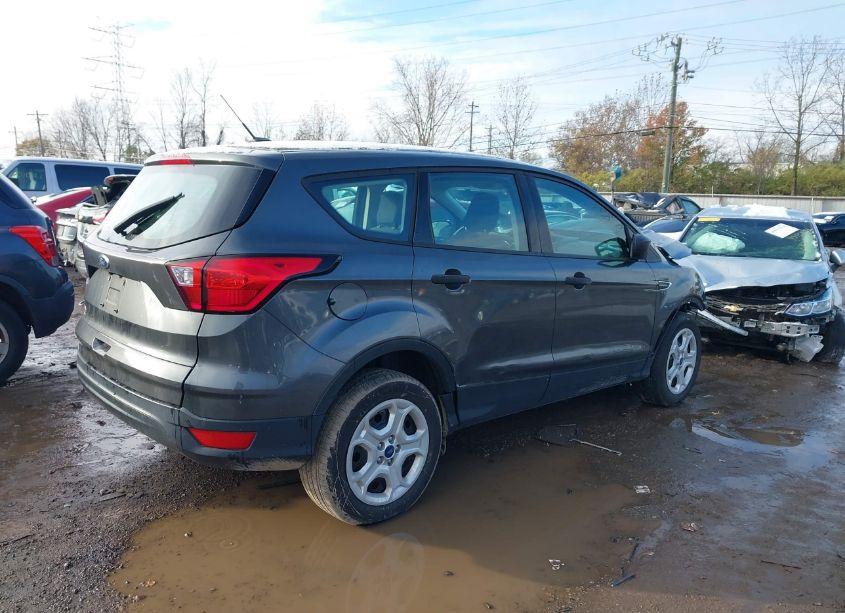 Photo 4 of 2019 Ford Escape S (VIN 1FMCU0F71KUB23948)