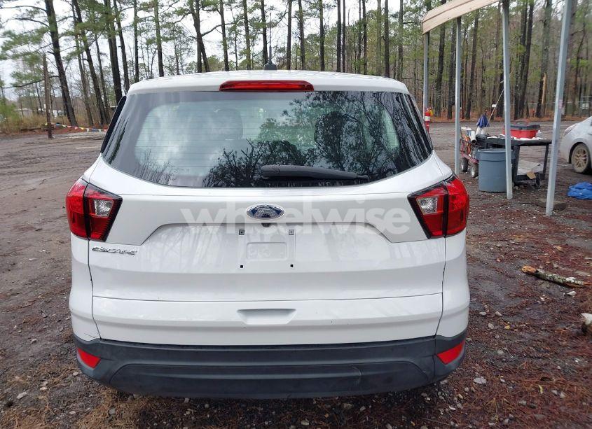 Photo 16 of 2019 Ford Escape S (VIN 1FMCU0F71KUB48977)